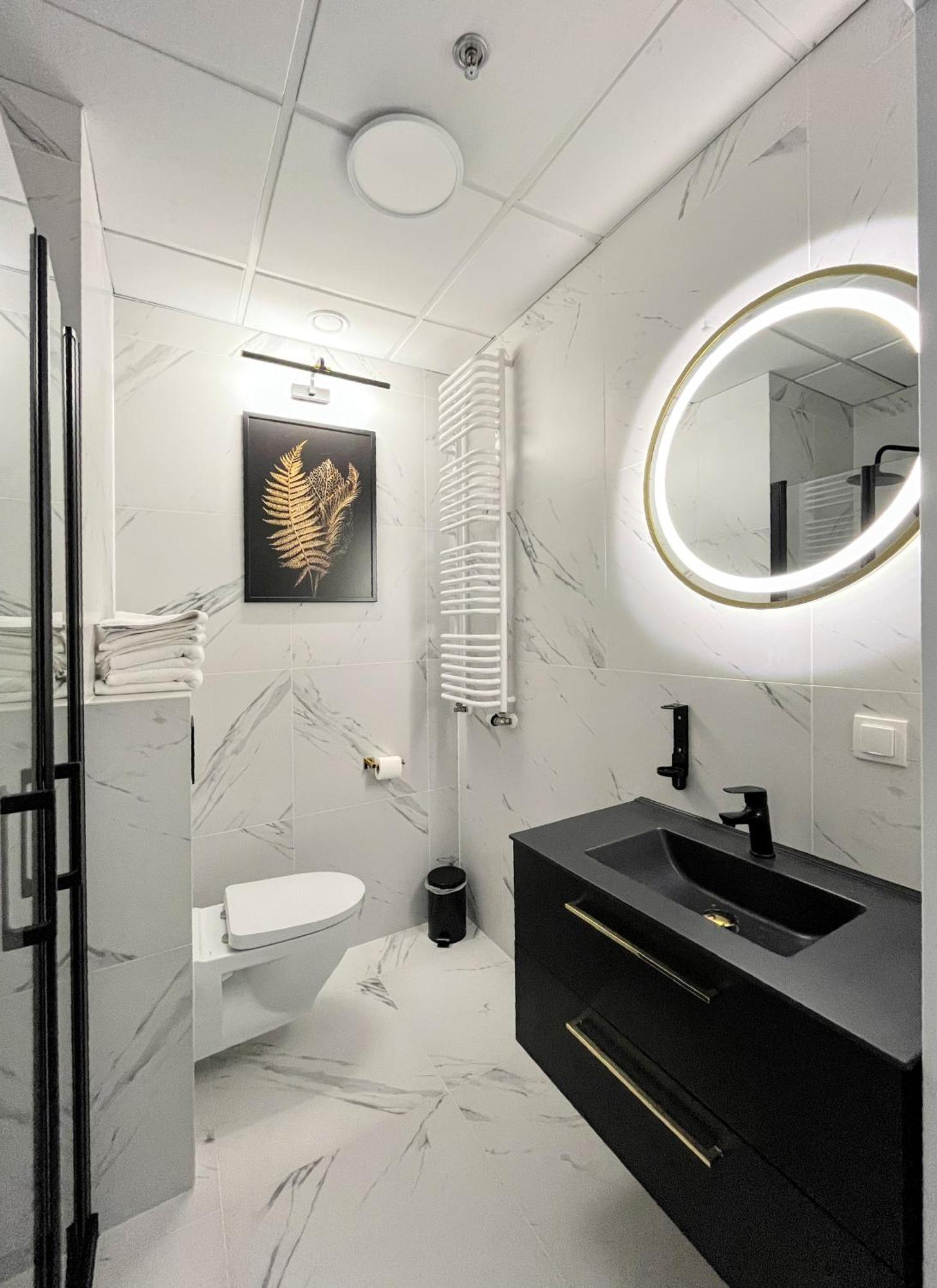 Warsaw Concierge Towerアパートメント エクステリア 写真